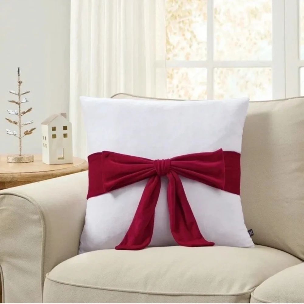 My Texas House White Velvet w/ Red Bow Large Accent Pillow, New!